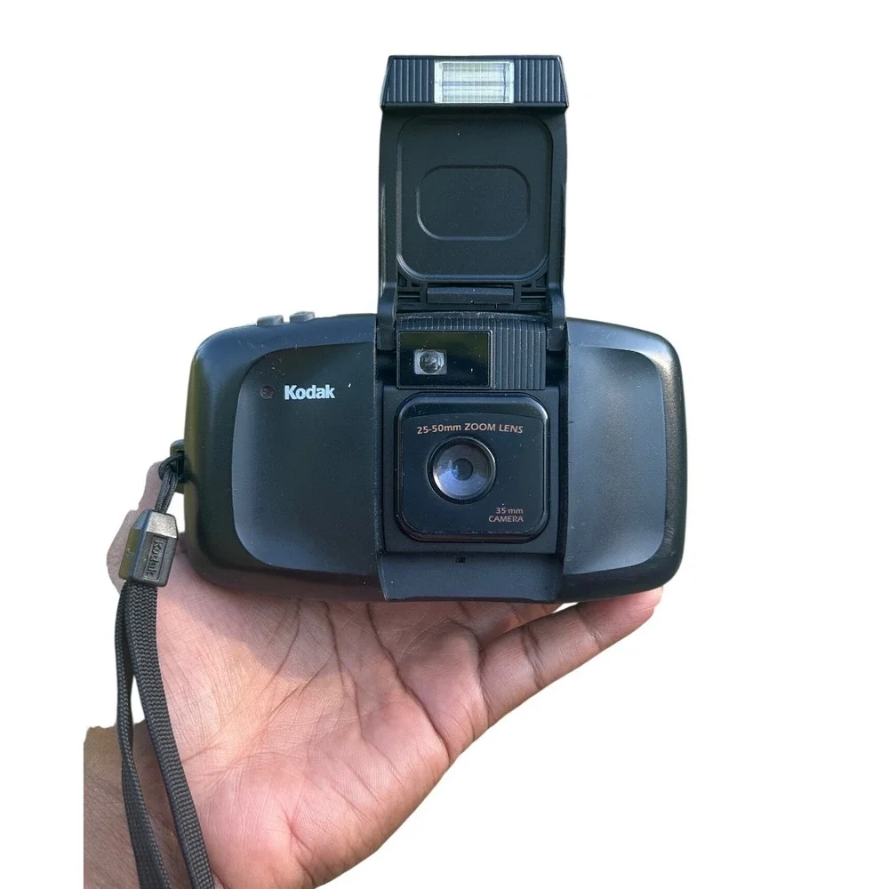Kodak Cameo Zoom Plus vintage 90s‎ Camera 35mm Black Panoramic Flash tested